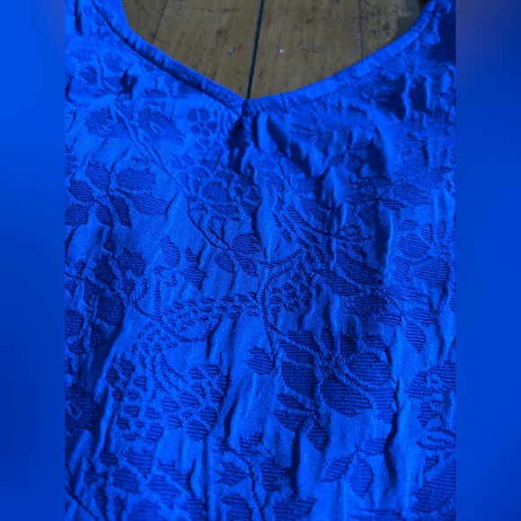 Cobalt Textured Peplum Tank Top - Size L - Picture 4 of 4